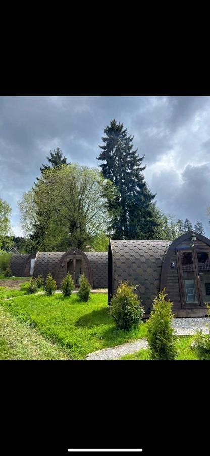 Hobiti Chatka Lipno Černá v Pošumaví 外观 照片